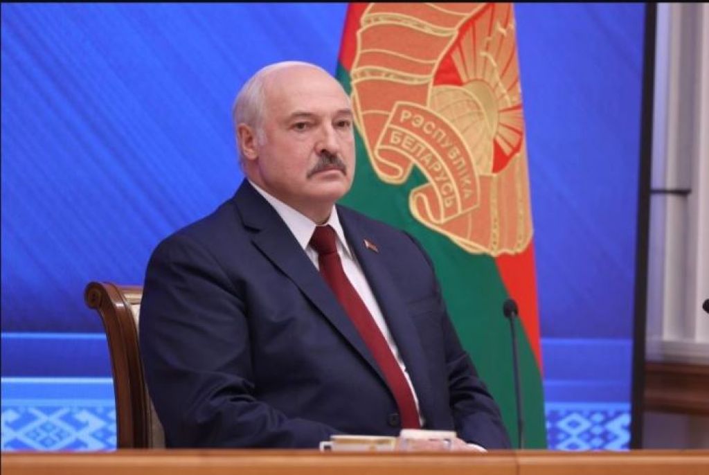 Defiant Belarus Leader Shrugs Off Sanctions