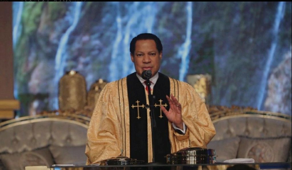 Pastor Chris Pronounces February to be 'the Month of Possession” at Global Service 